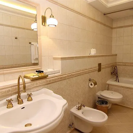 Royal Golf Hotel 4*