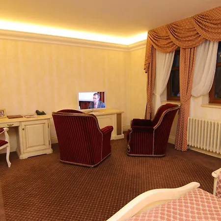 Отель Royal Golf Карловы Вары