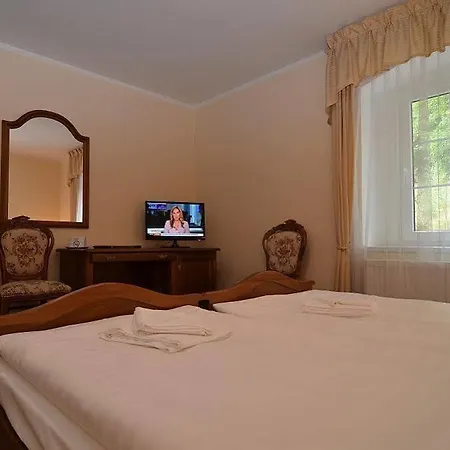 Отель Royal Golf Карловы Вары