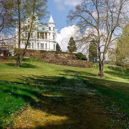 Royal Golf Hotel