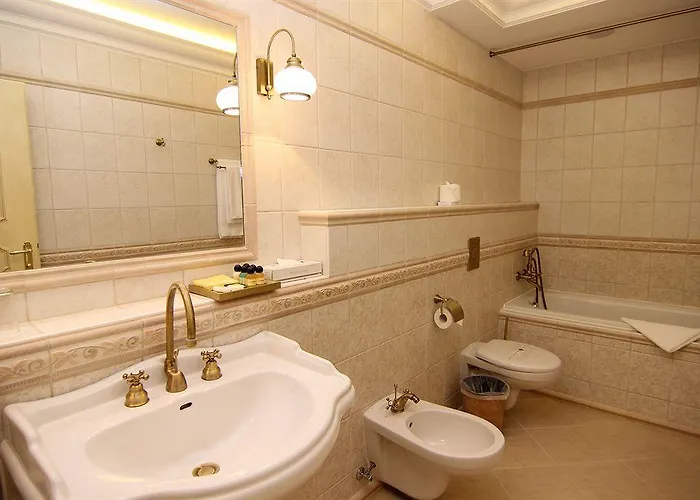 Royal Golf Hotel 4*