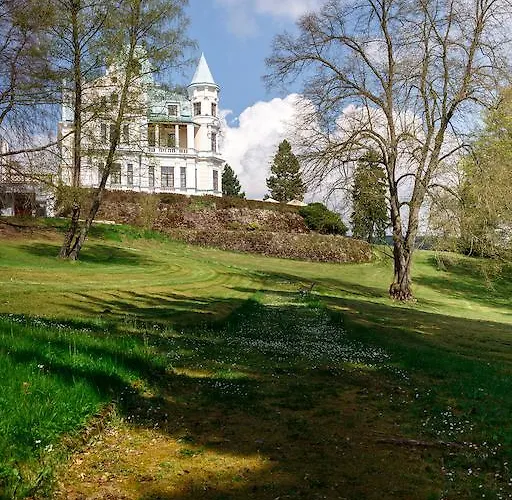 Royal Golf Hotel