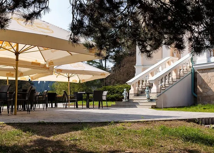 Royal Golf Hotel
